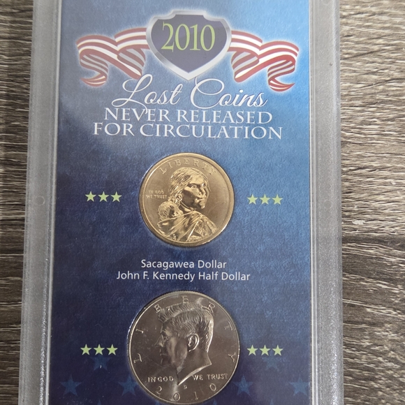 2010 Sacagawea Dollar and Kennedy Half Dollar Set - Picture 2 of 4